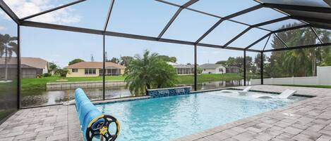 Piscine extérieure, piscine chauffée