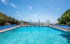 Alberca al aire libre 