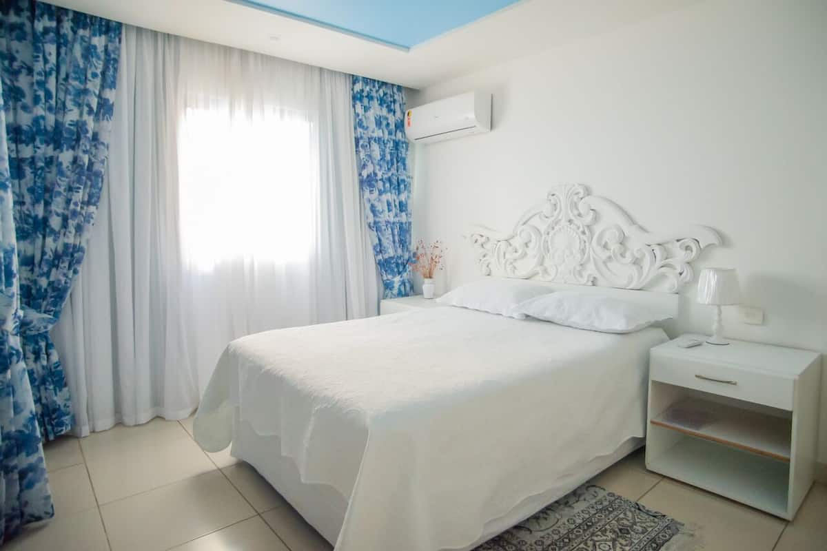 Superior Room | 1 bedroom, iron/ironing board, free WiFi