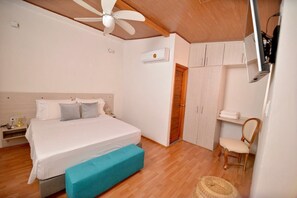 熨斗/熨板、免费 WiFi、床单