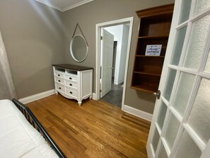 3 chambres, bureau, fer et planche à repasser, Wi-Fi gratuit