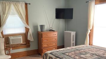 4 bedrooms, WiFi, bed sheets