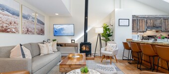 Spacious Family Friendly Mainstreet Townhome - Downtown Telluride