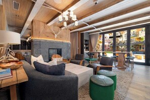 Interior - 5 Star Hotel Residence - Ski in Ski Out (Mountain Village)