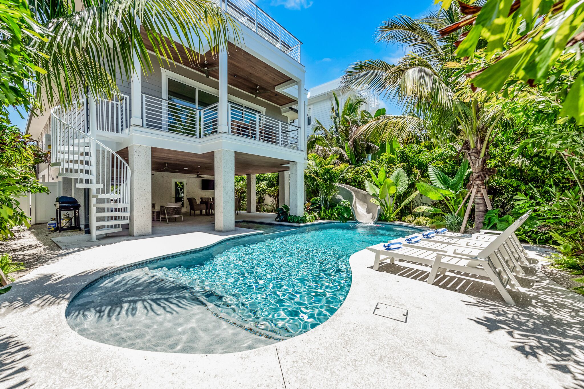 Et oppvarmet basseng