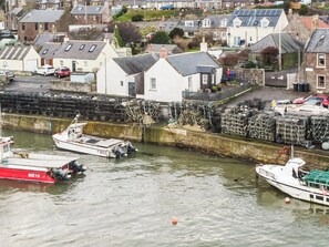 Marina - 2 bedroom accommodation in Johnshaven, near Stonehaven (Johnshaven, near Stonehaven)