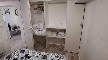 1 Schlafzimmer, kostenloses WLAN, Bettwäsche