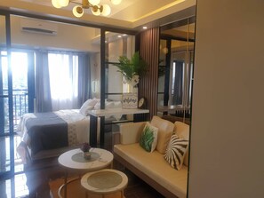 1 bedroom, desk, iron/ironing board, free WiFi