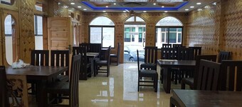天堂酒店和餐厅