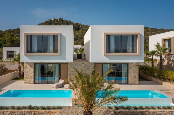 Pool - The Palms Resort - Duplex Villa Beach III (Tkon)