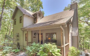 Exterior - Hidden Haven - Steamy Hot Tub, Wifi, Pet-friendly (Jasper)