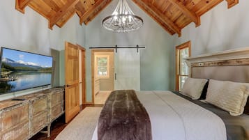 3 makuuhuonetta, työpöytä, ilmainen Wi-Fi, vuodevaatteet