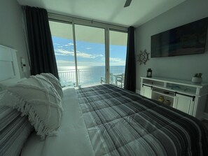 4 habitaciones, escritorio, tabla de planchar con plancha y wifi gratis 