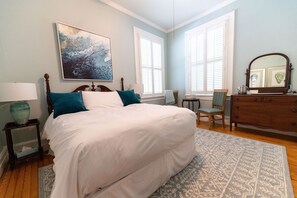 Iron/ironing board, free WiFi, bed sheets - Private Queen Suite • 1st Floor • Bed & Breakfast Historic Downtown Edenton (Edenton)