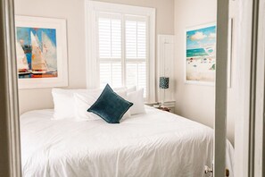 1 bedroom, free WiFi, bed sheets - Private Queen Suite • 2nd Floor • Downtown Edenton Boutique B&B (Edenton)