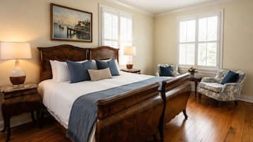 Desk, iron/ironing board, WiFi, bed sheets