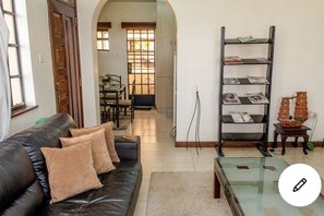 Interior - Convenience Away From Home - Near Wilson Airport (Nairobi)