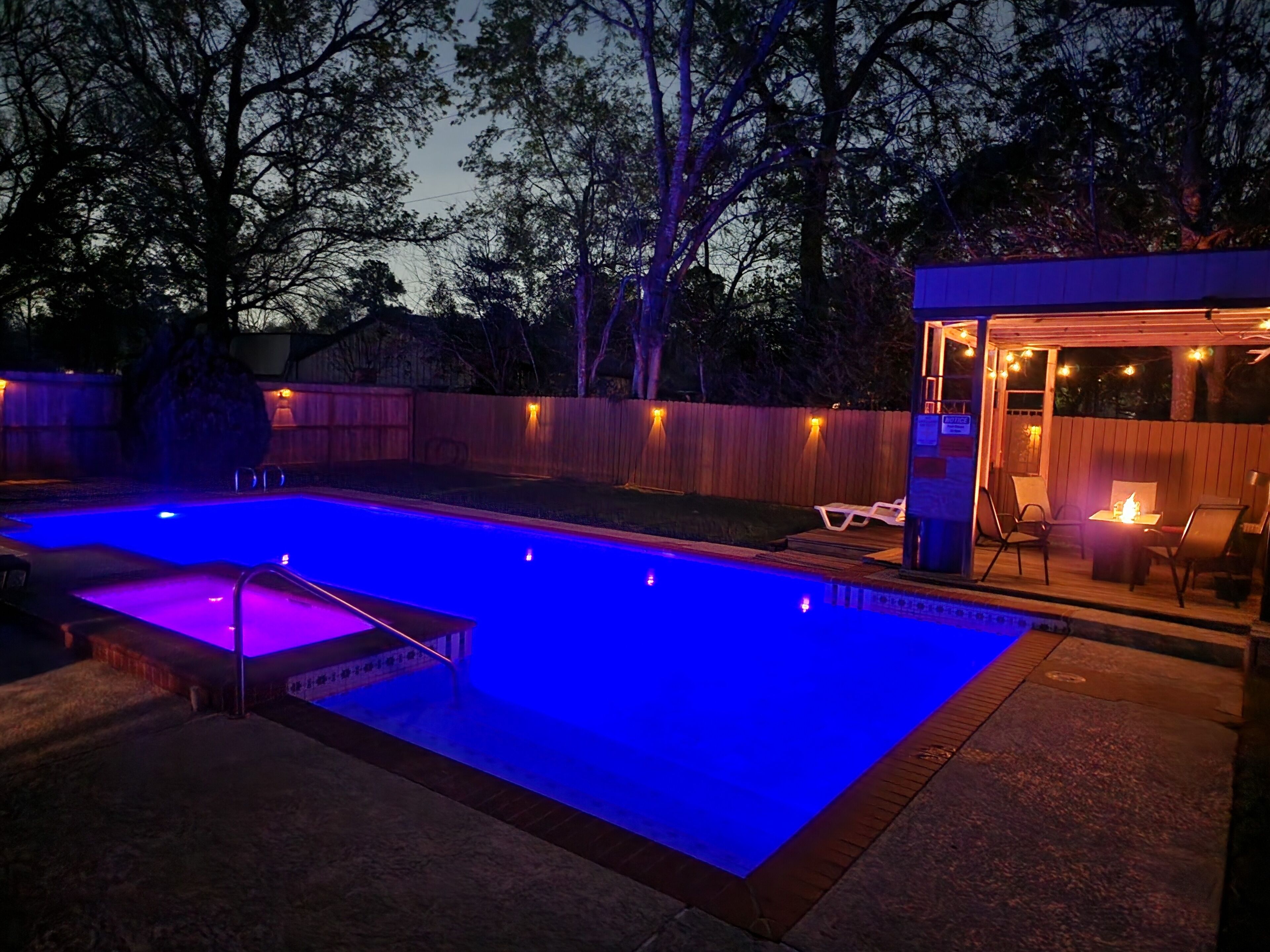 Beautiful, 5 Bedroom Home With A Private Pool & Spa.