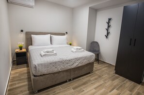 Comfort Apartment | Desk, laptop workspace, soundproofing, iron/ironing board - Raise Averof Serviced Apartments (Dafni-Ymittos)