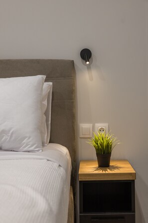 Family Apartment | Desk, laptop workspace, soundproofing, iron/ironing board - Raise Averof Serviced Apartments (Dafni-Ymittos)