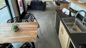 Interior - H&M Retreats/Cabin 1/Hermann, MO (Boeuf Township)