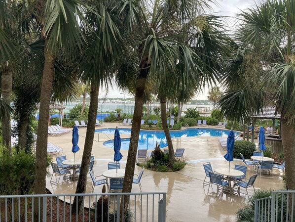 Utomhuspool