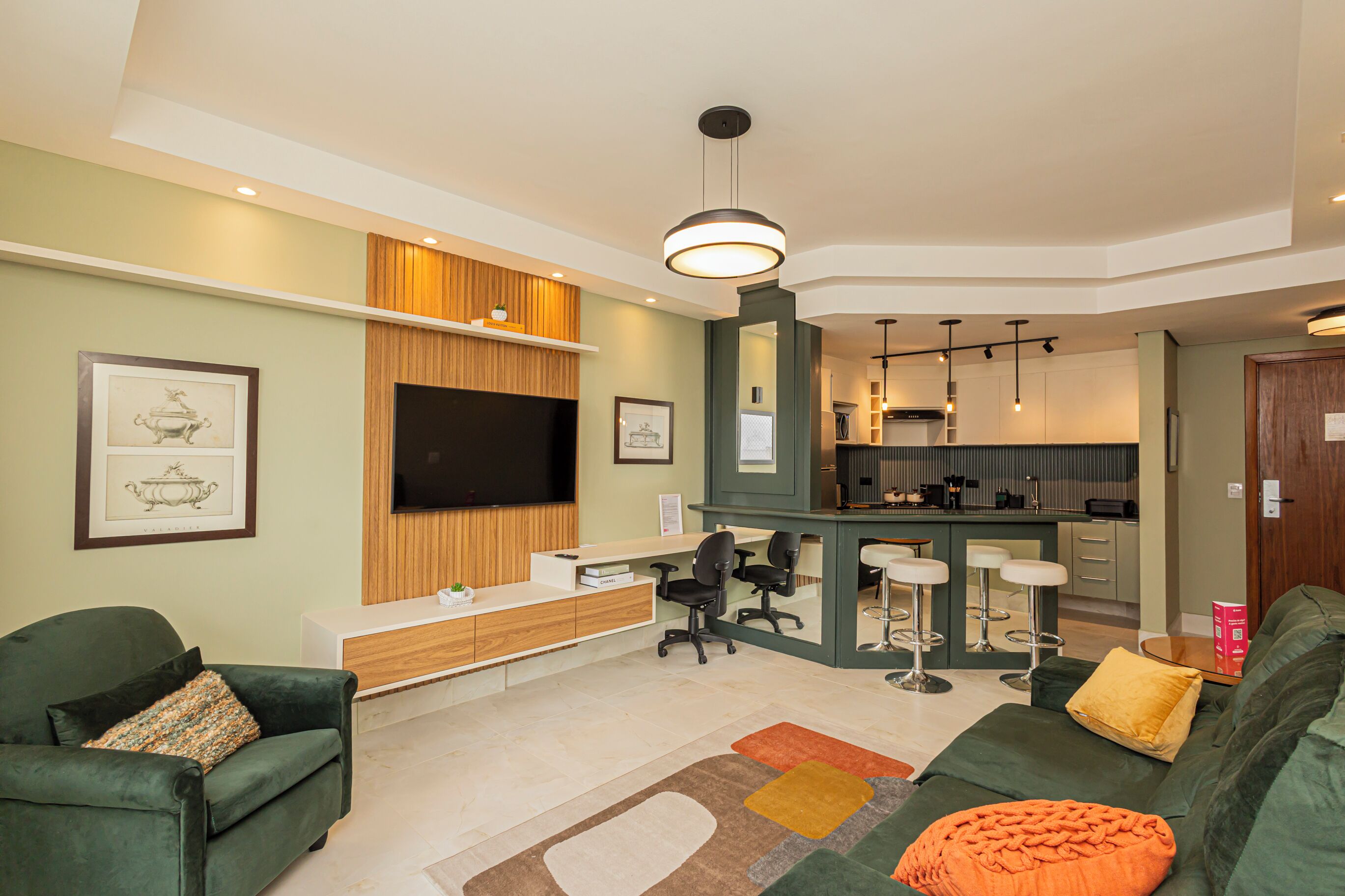 Premium Room | Living area | TV