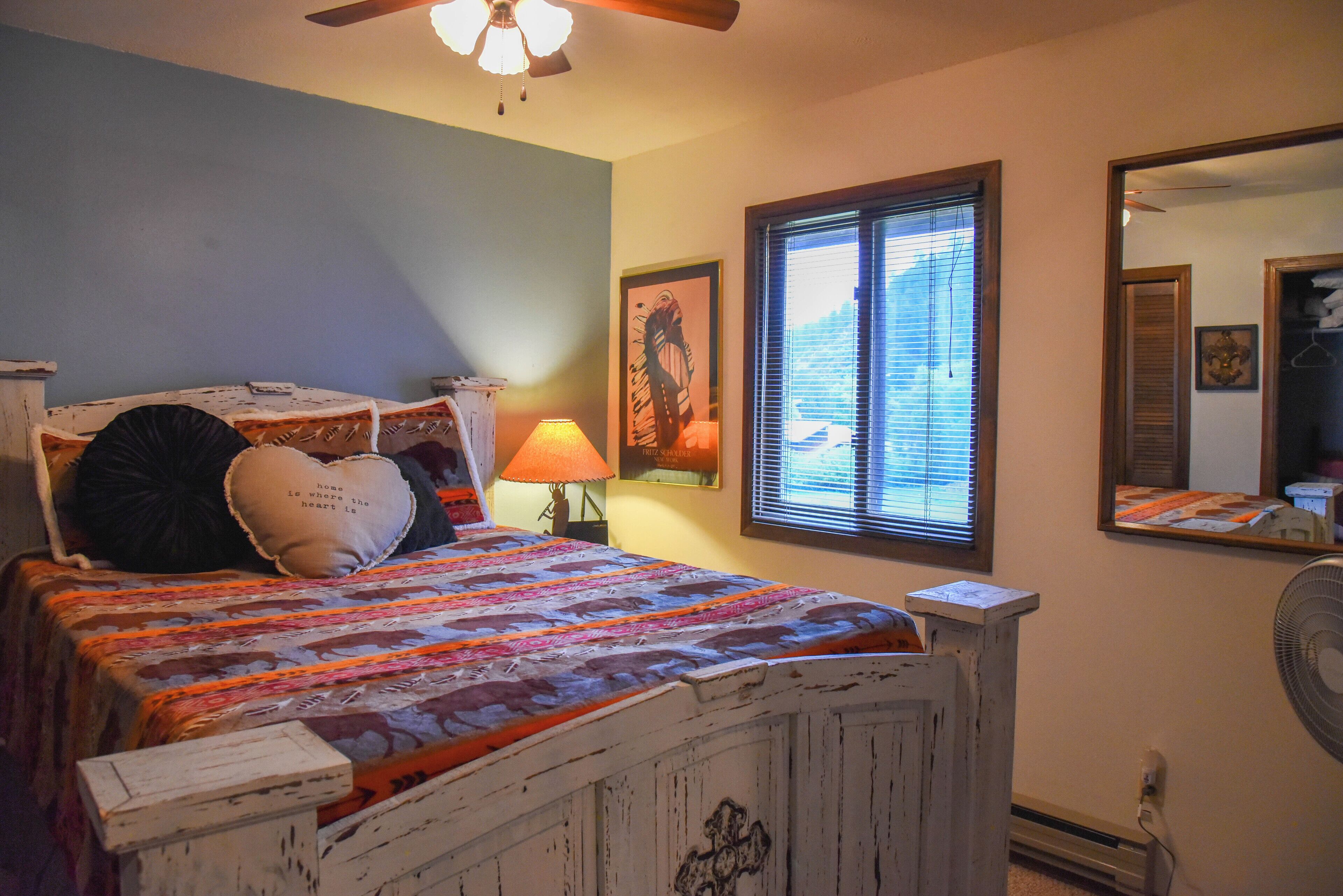 2 Schlafzimmer, Schreibtisch, Bügeleisen/Bügelbrett, kostenloses WLAN