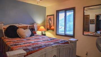 2 Schlafzimmer, Schreibtisch, Bügeleisen/Bügelbrett, kostenloses WLAN