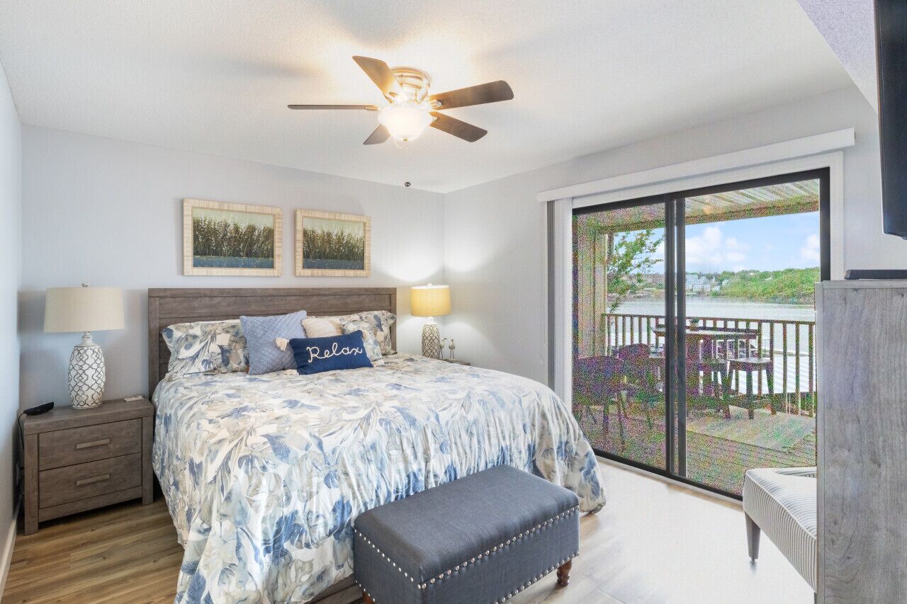 2 bedrooms, desk, travel crib, free WiFi