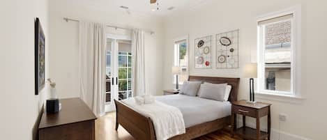 2 bedrooms, iron/ironing board, WiFi, bed sheets
