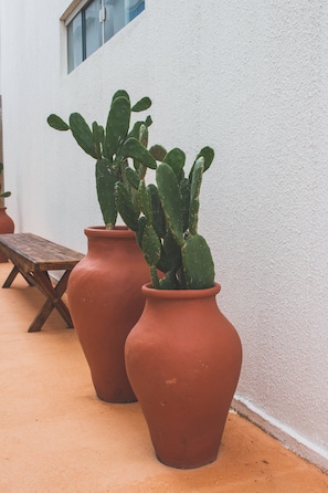 ฝ่ายต้อนรับ