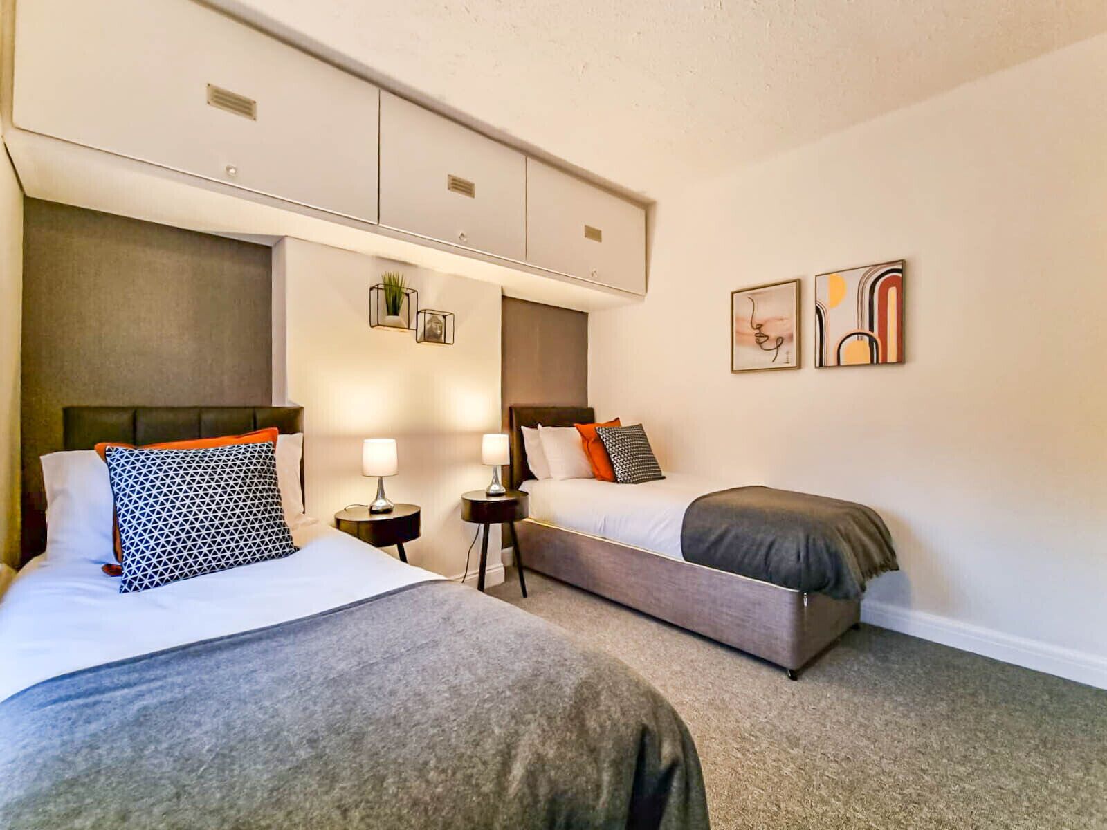 2 soverom, strykejern/-brett, wi-fi (inkludert) og sengetøy