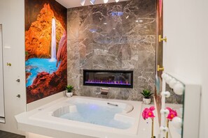 Interior - Sedona Penthouse Luxury Couples Getaway (Sedona)
