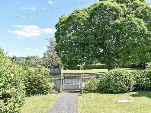 Alojamiento de 2 habitaciones en Colaton Raleigh