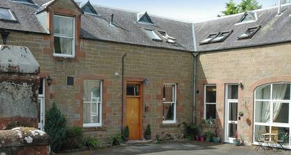 2 bedroom accommodation in Gattonside near Melrose