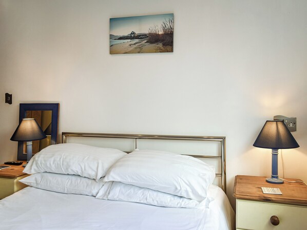 2 bedrooms, free WiFi, bed sheets