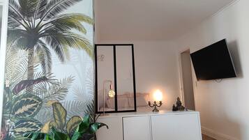1 chambre, bureau, Wi-Fi gratuit, draps fournis