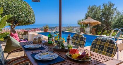 Villa Selena de Cajiz by Ruralidays