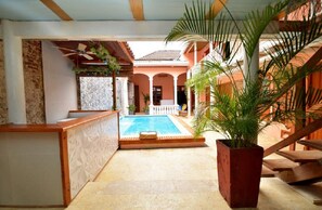 Outdoor pool - CA-4 HABITACION DOBLE EN GETSEMANI (Cartagena)