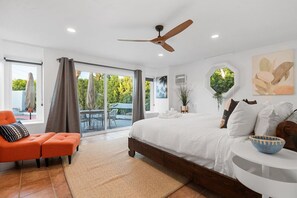 4 bedrooms, desk, travel cot, WiFi - Sunny Oasis 4BR Palm Springs Paradise with Pool (Palm Springs)