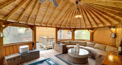 'Moose Lodge' Cabin w/ Entertainment Gazebo!