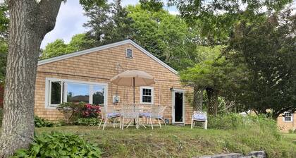 2-bdrm Cottage | Close to Everything | Pet Friendly