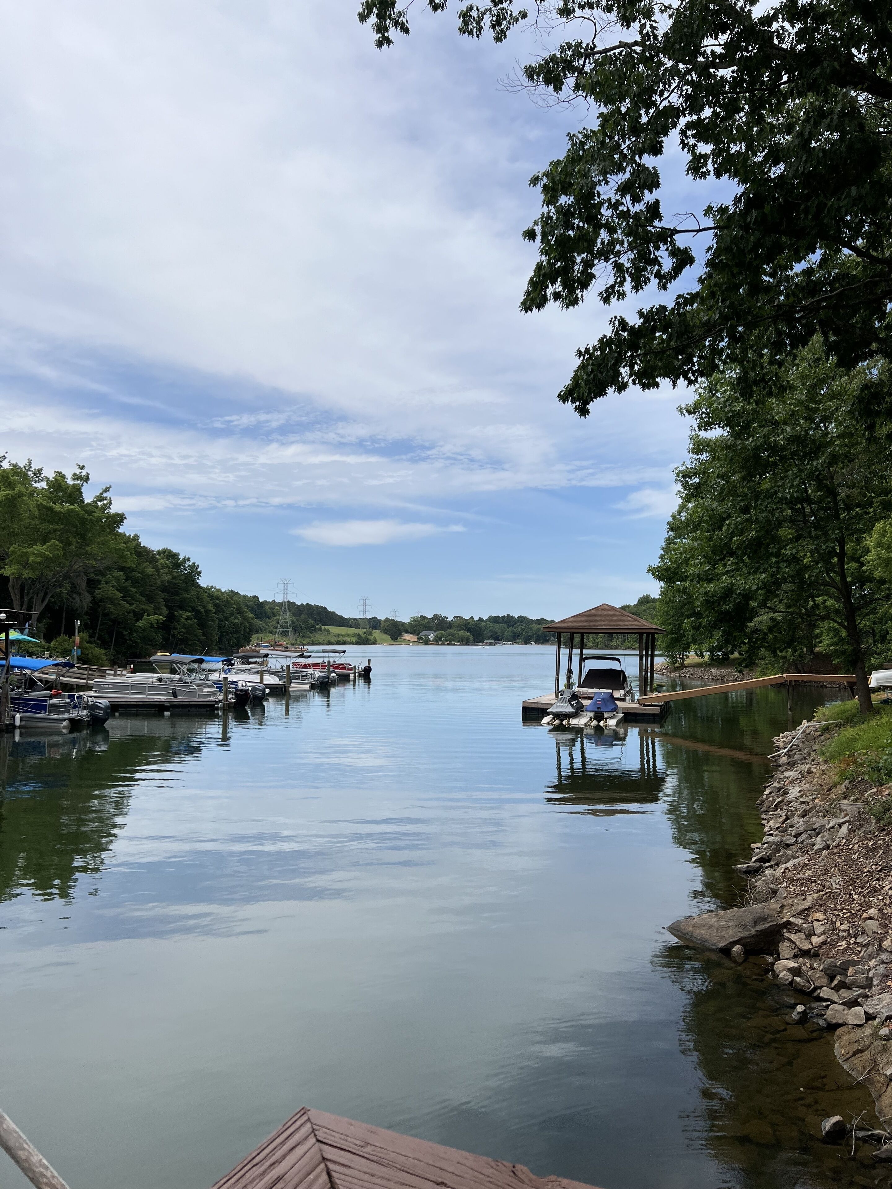 Amazingly Affordable Lakefront Home 4BR/2BA w/Fire Pit & Kayaks on Lake Norman