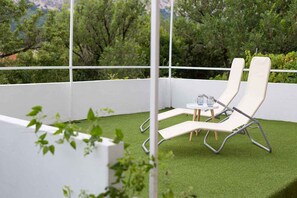 Property grounds - Holiday apartment with air conditioning, terrace (Baška)