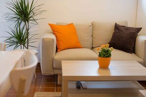 TV - Holiday apartment with air conditioning, terrace (Baška)