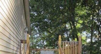 Country Home Near Purdue Sleeps 8
