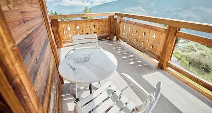 "Les Aiguilles Rouges", located at an altitude of 1750 metres, is one of the first buildings to be b