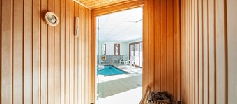 Cosy apartment for 6 people with internet, pool, TV, balcony and parking