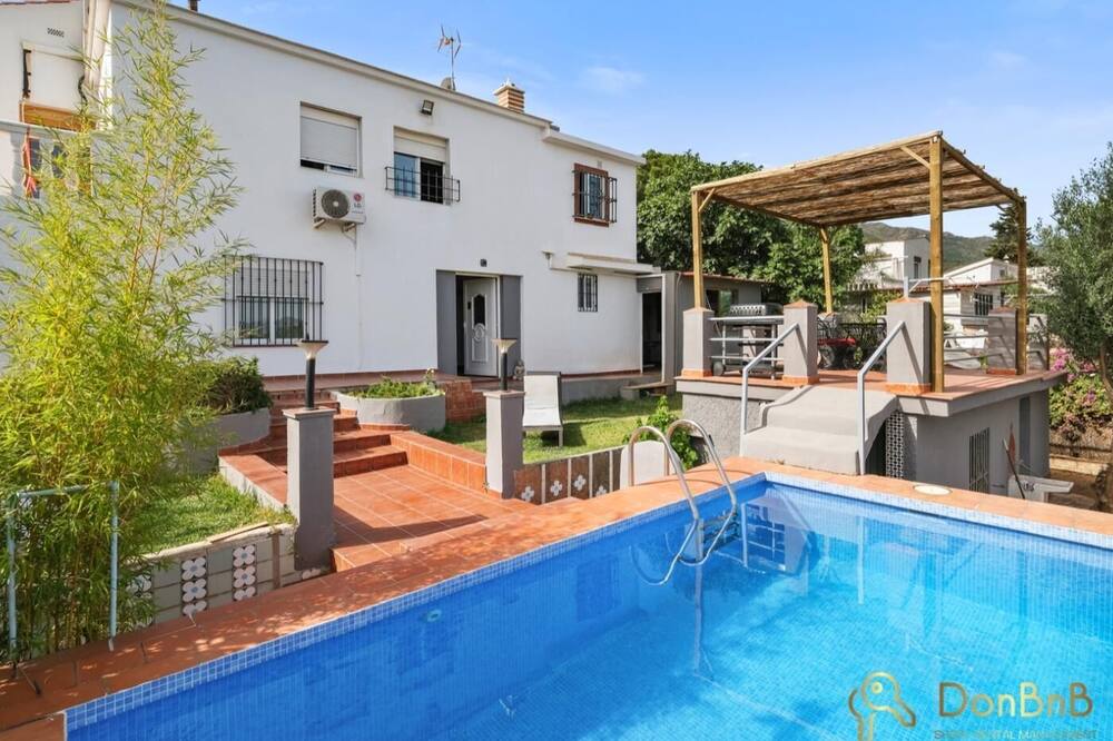 2 bedroom house with private pool and breakfast included in Alhaurin